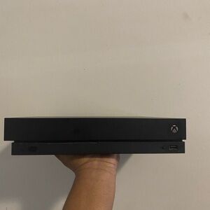 Xbox One X, 3 controllers, Works perfectly fine, Pre-owned.